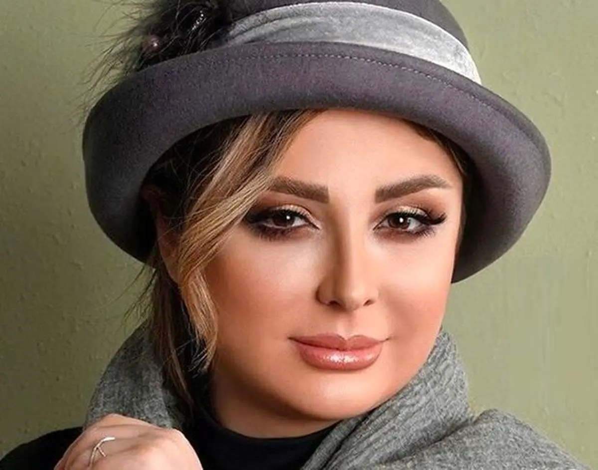 استایل شیک پاییزی نیوشا ضیغمی در یک باغ + عکس