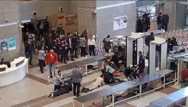 لحظه حمله مسلحانه به دادگاهی در استانبول+ فیلم