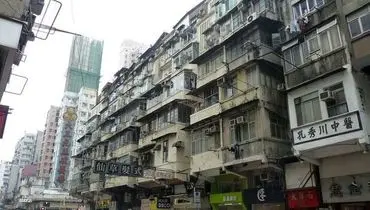 لحظه هولناک فرور ریختن داربست از یک ساختمان ۳۰ طبقه در هنگ‌کنگ + فیلم