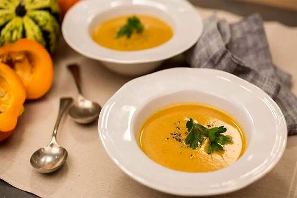 سوپ کدو حلوایی، غذای متنوع و خوشمزه پاییزی