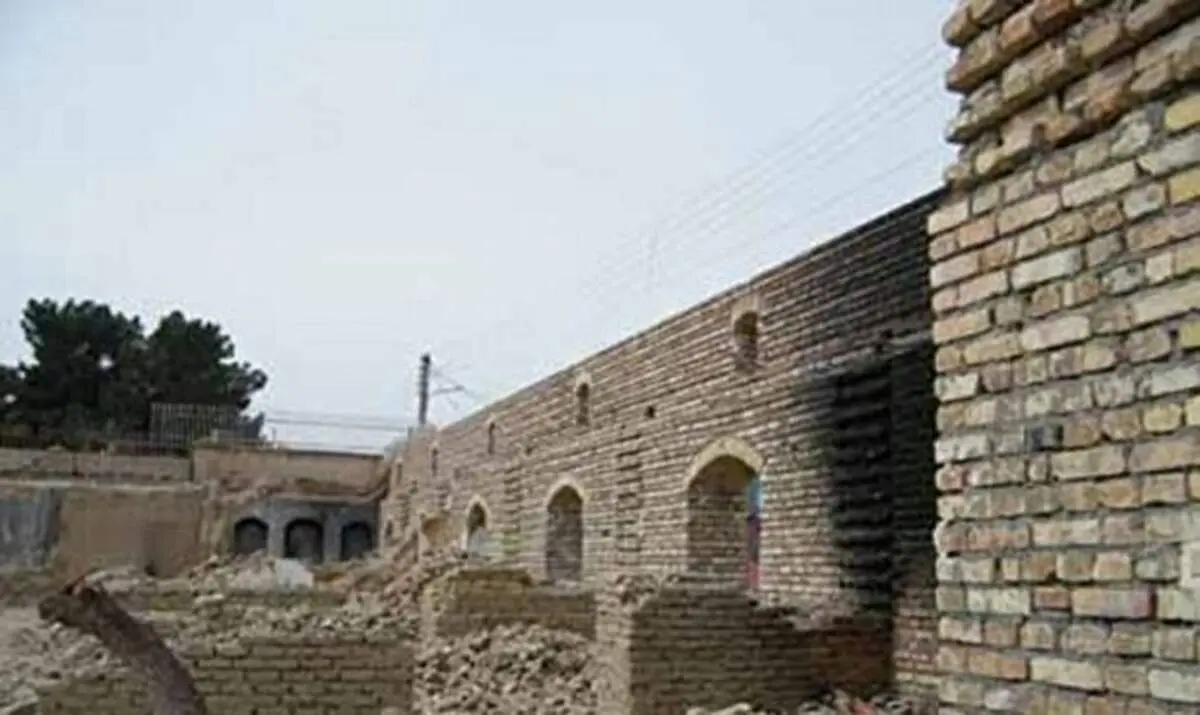 کاروانسرای قاجاری، بیخ گوش تهران، گاوداری شد + فیلم