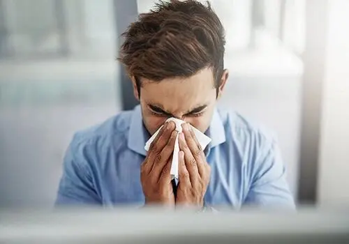چگونه تفاوت میان آلرژی و سرماخوردگی را تشخیص دهیم؟
