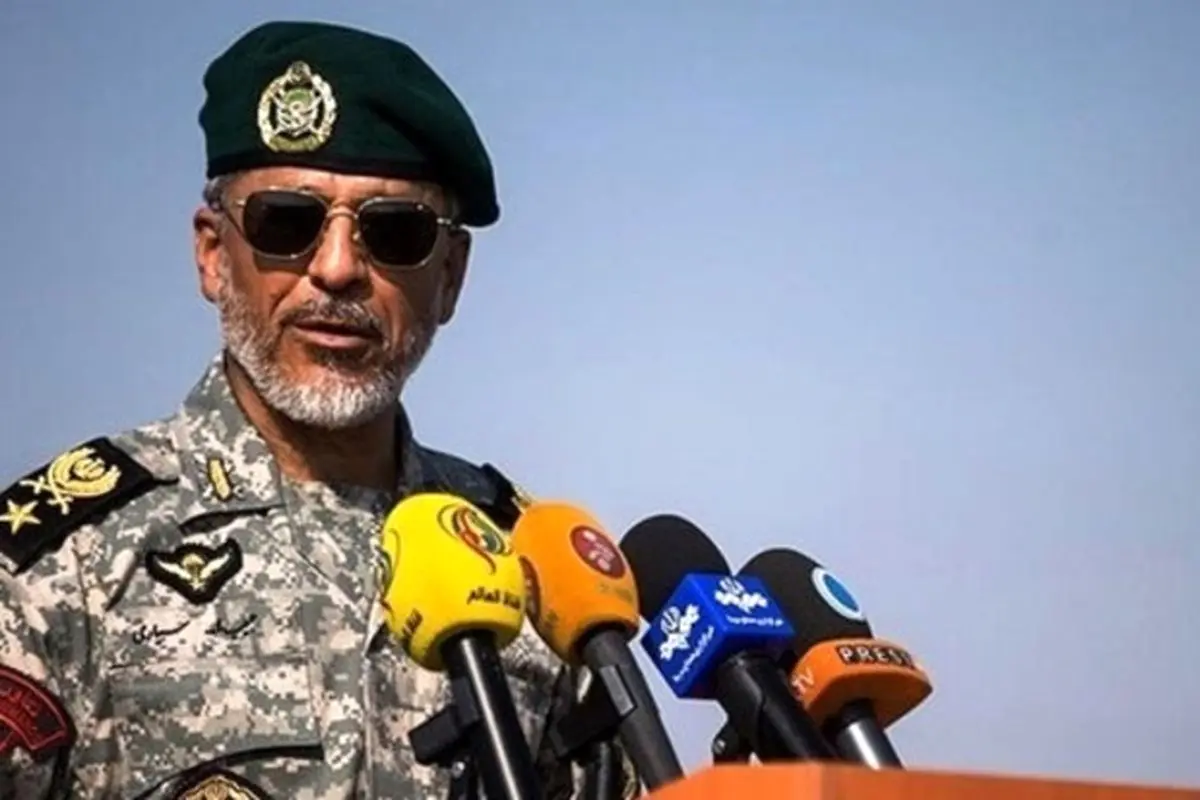 دریادار سیاری: هیچکس نمیتواند توان دفاعی ما را نادیده بگیرد