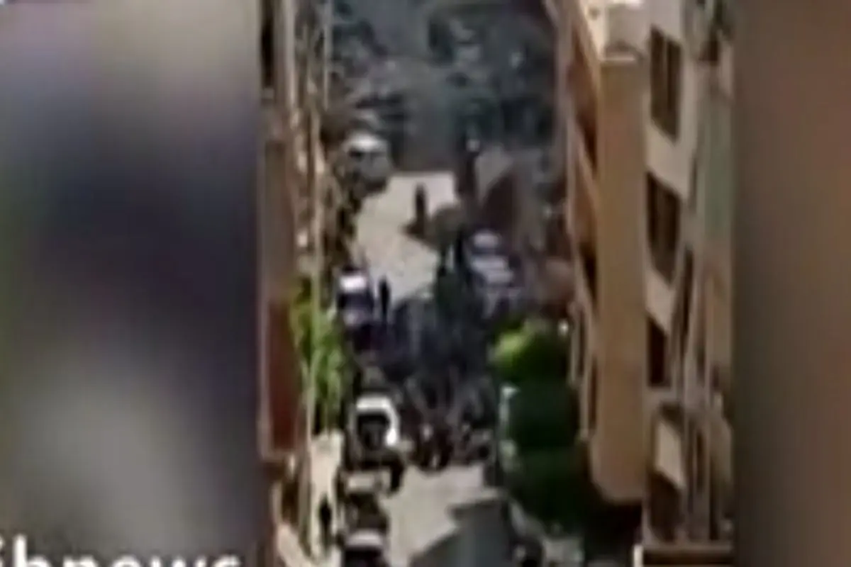تیراندازی در مراسم تشییع قربانیان حادثه بیروت+ فیلم