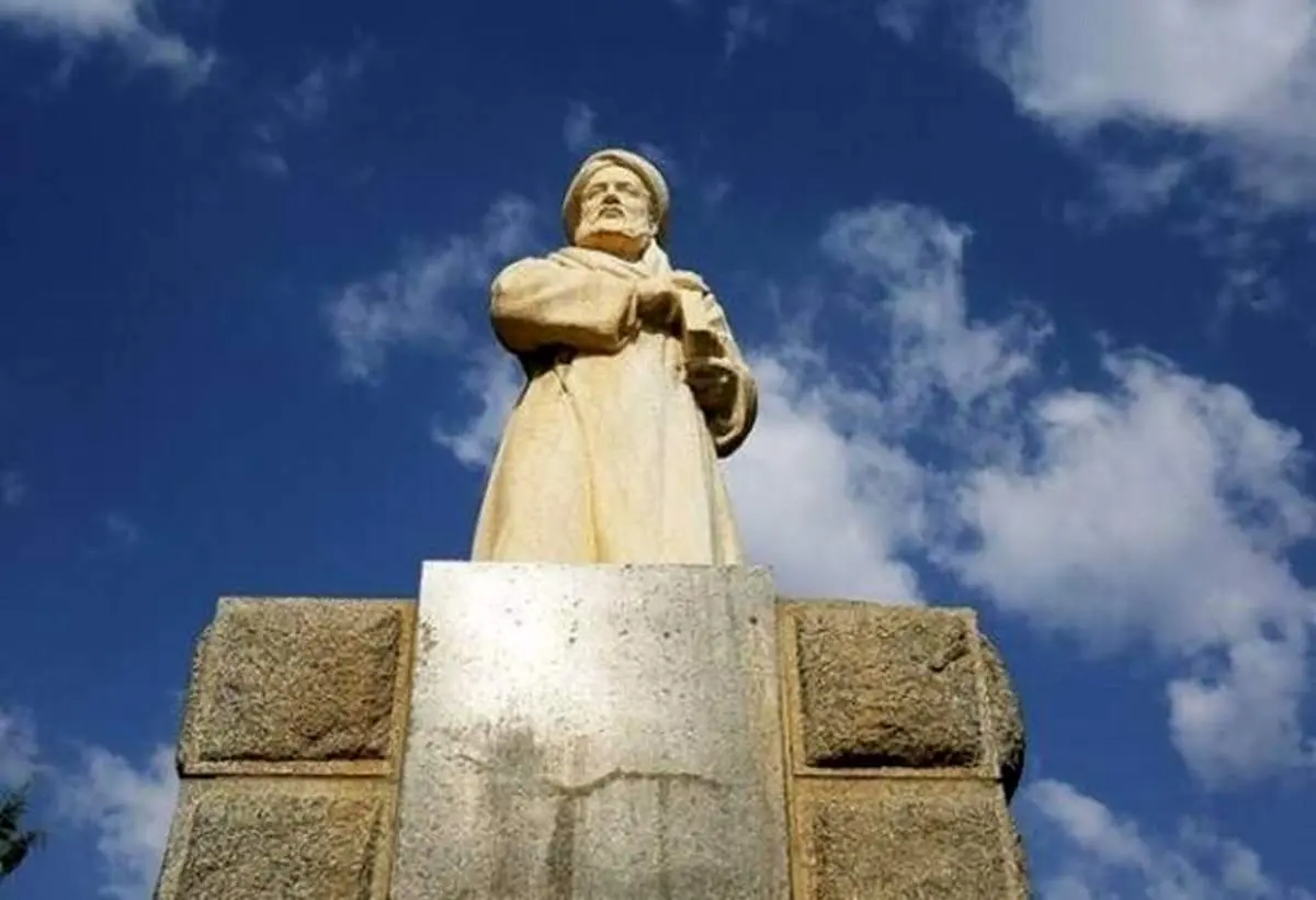 تندیس «ابوعلی سینا» در اکسپوی ۲۰۲۰ دبی