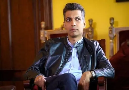 عادل فردوسی‎‌پور در محاصره دو سلبریتی استقلالی+عکس
