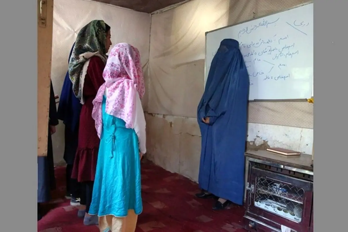 تحصیل دختران در کابل با وجود محدودیت‌ها