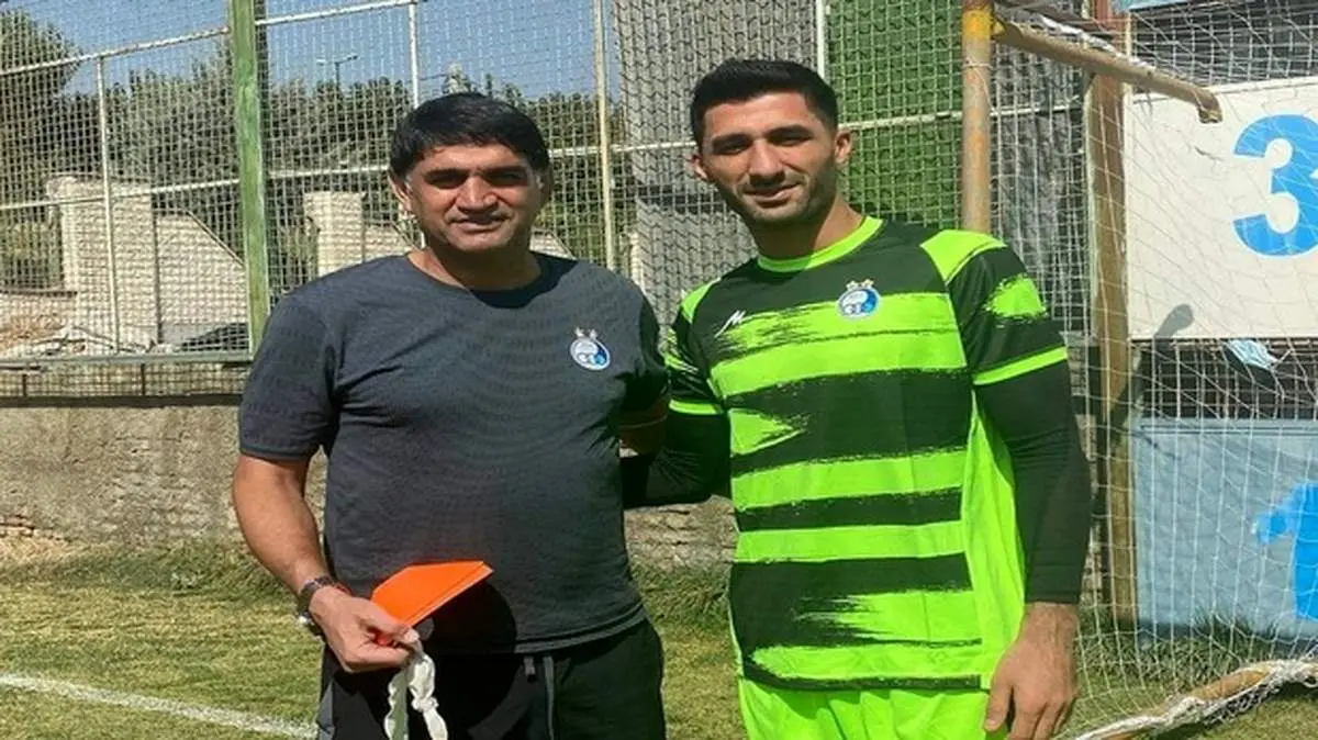 مظاهری به جمع آبی پوشان اضافه شد