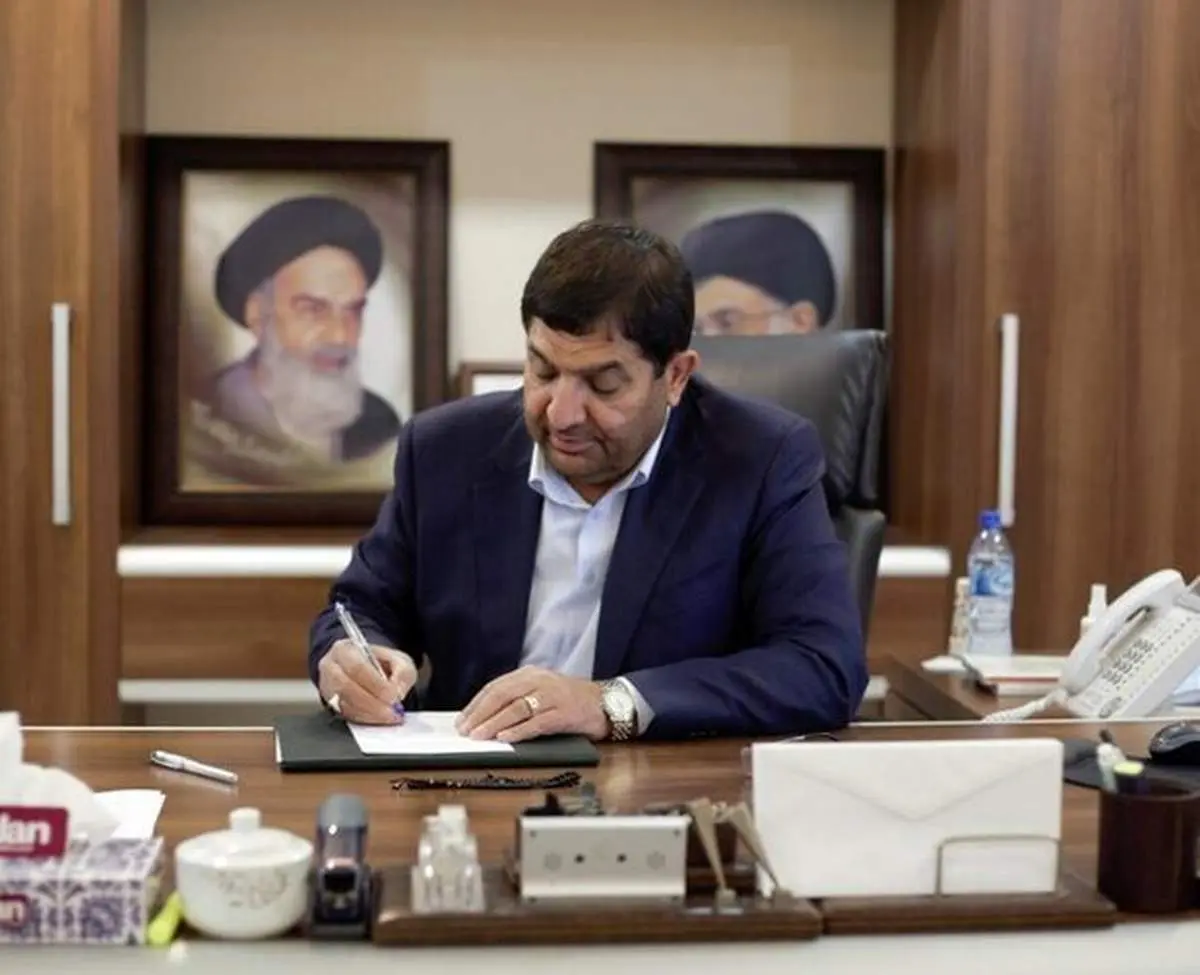 مخبر قهرمانی حسن یزدانی در رقابتهای کشتی آزاد را تبریک گفت