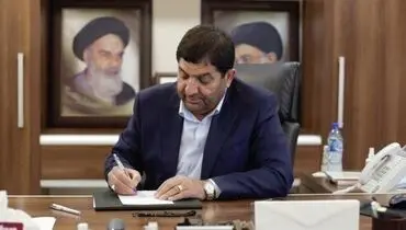 مخبر قهرمانی حسن یزدانی در رقابت‌های کشتی آزاد را تبریک گفت