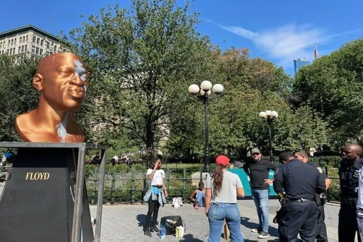 نژادستیزان مجسمه جورج فلوید را تخریب کردند+عکس