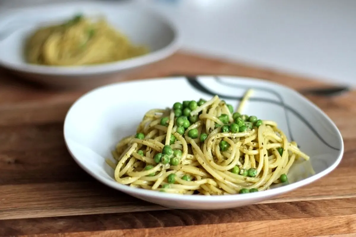 اسپاگتی نخود فرنگی ساده، اما متفاوت