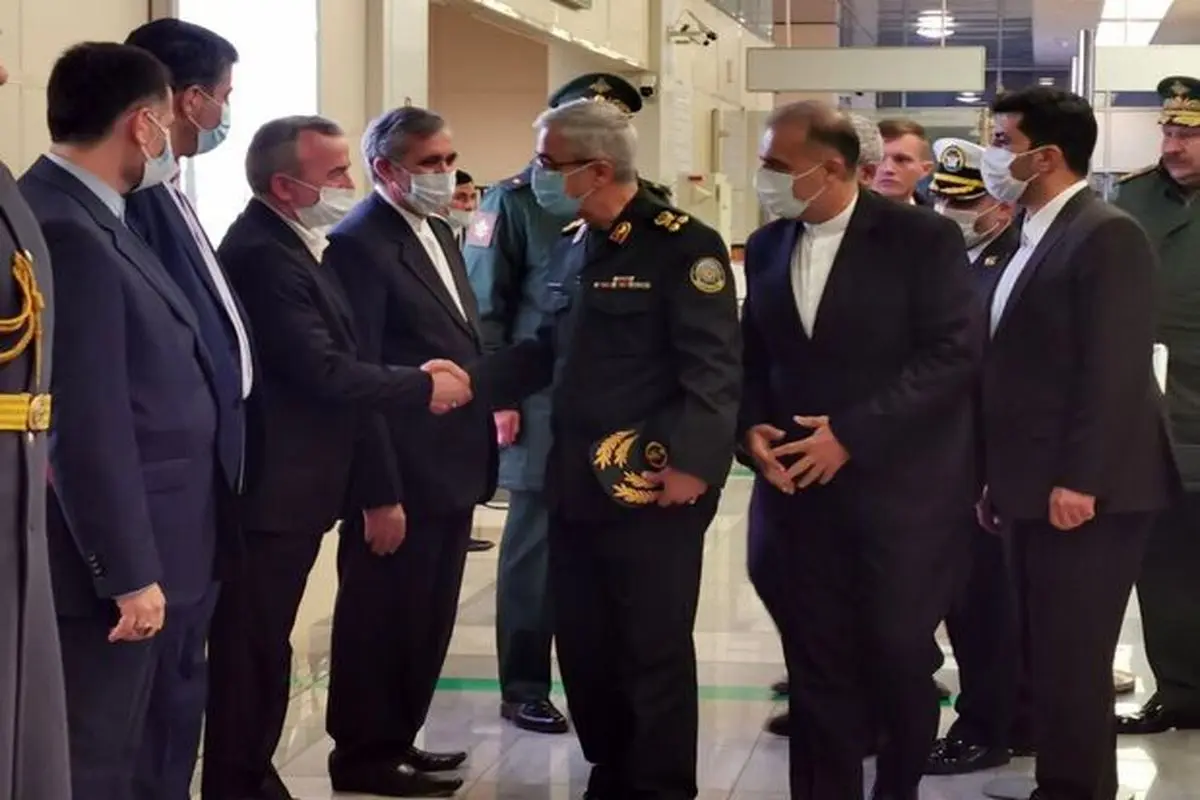 رئیس ستاد کل نیرو‌های مسلح جمهوری اسلامی ایران وارد مسکو شد