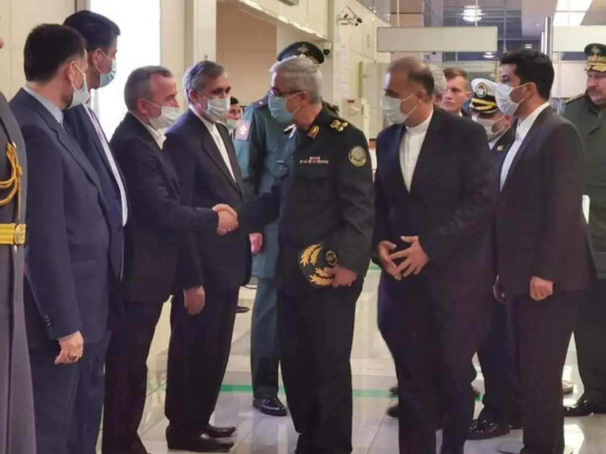 رئیس ستاد کل نیرو‌های مسلح جمهوری اسلامی ایران وارد مسکو شد