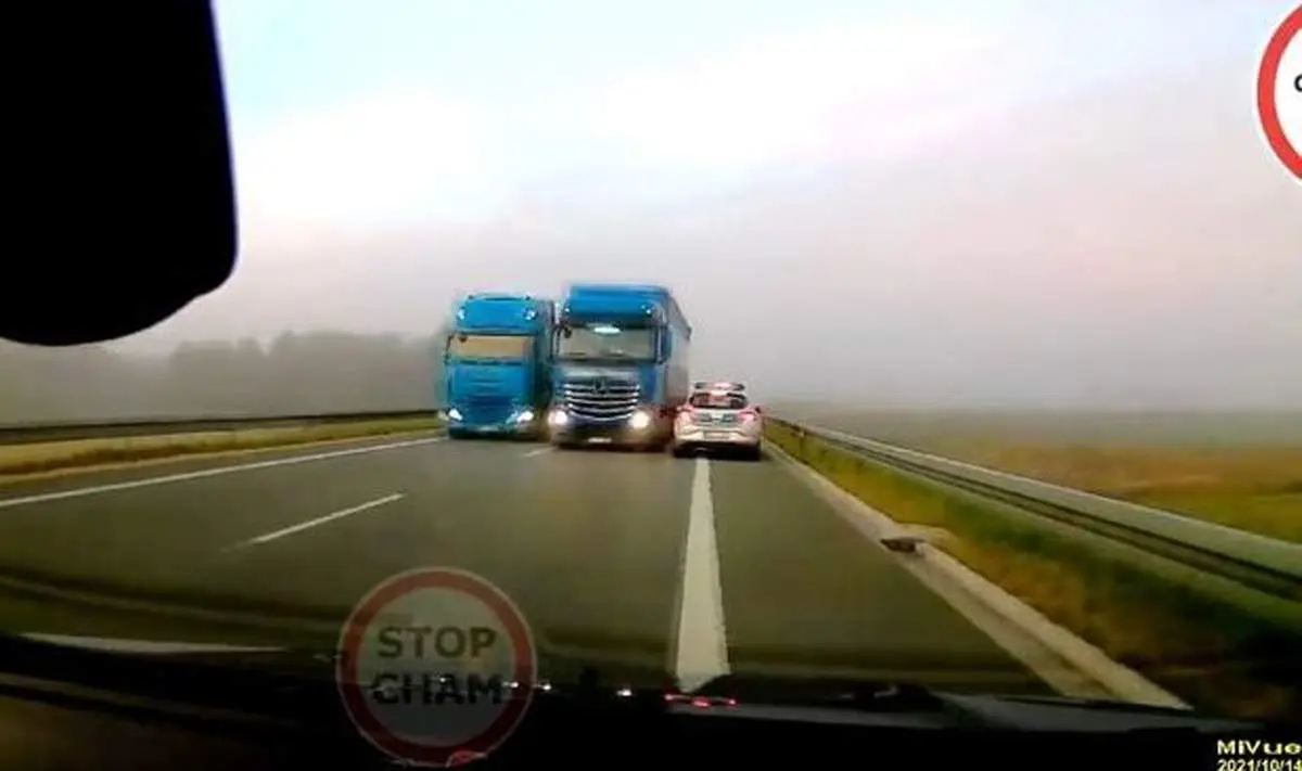 سبقت وحشتناک در مقابل چشمان پلیس راهور+ فیلم