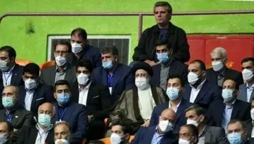 رئیس جمهور بازوبند پهلوانی را به صادق زاده اهدا کرد + فیلم