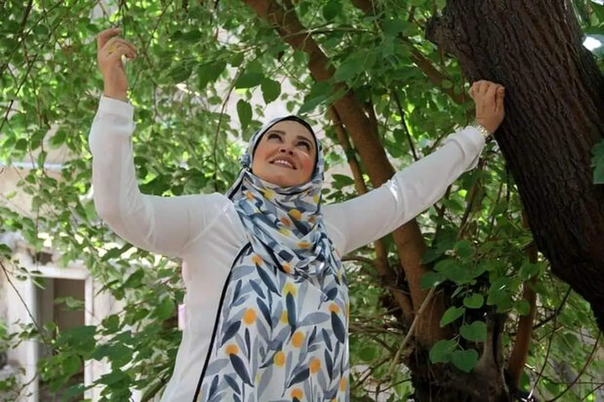لباس جنجالی بهاره رهنما؛تیپ عجیب با آویزهای تینیجری
