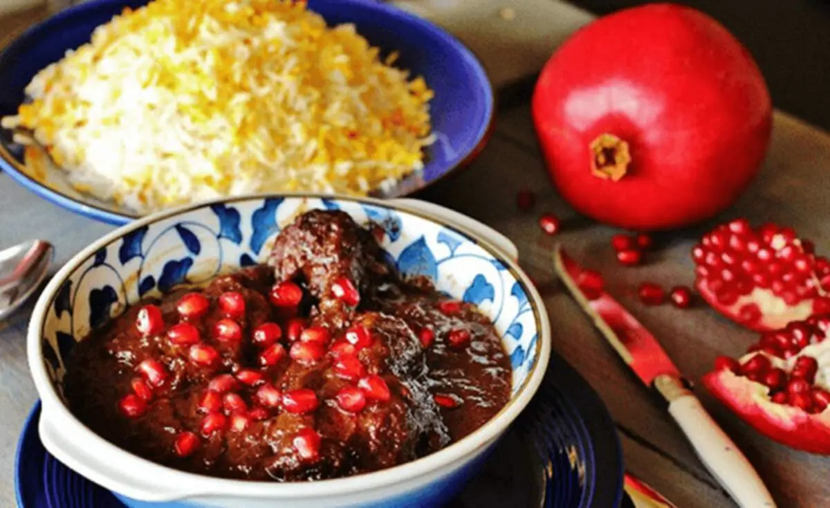 خورشت انار و بادمجان، یک خوشمزه پاییزی
