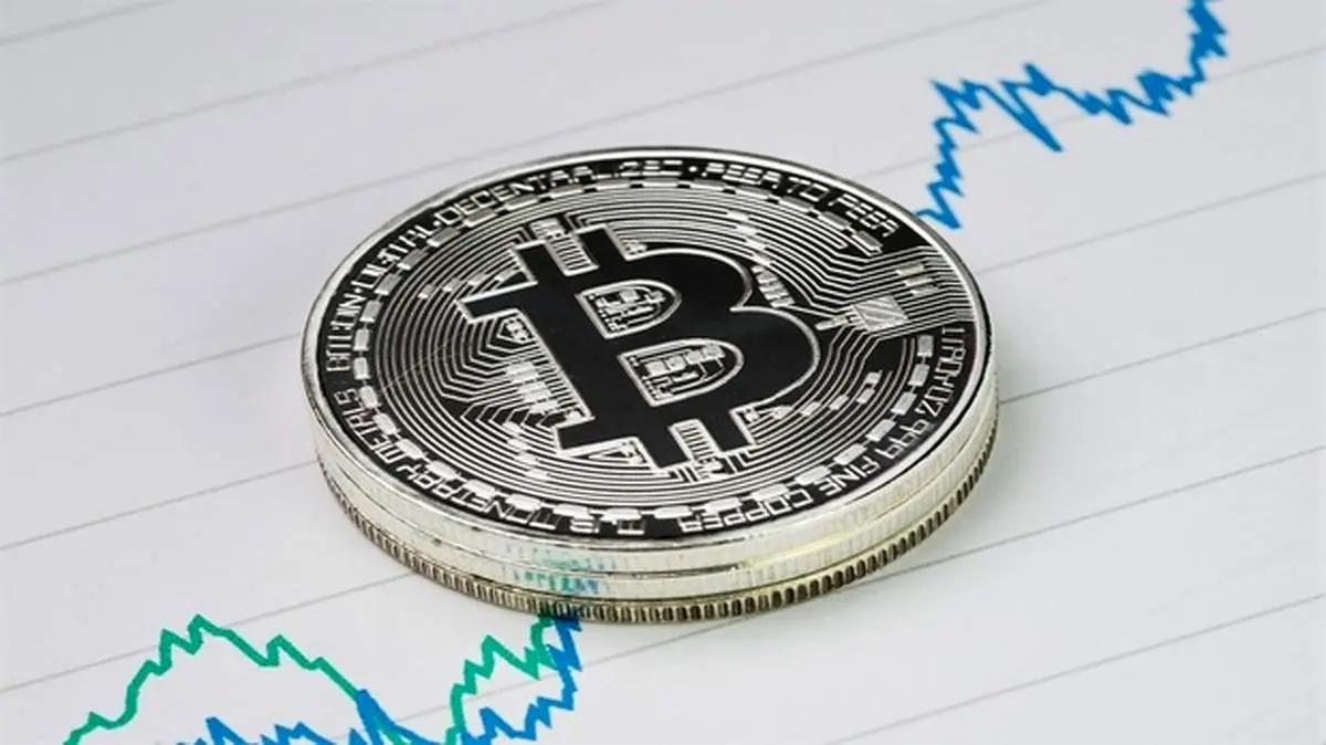 بیت کوین وارد کانال ۶۲ هزار دلار شد