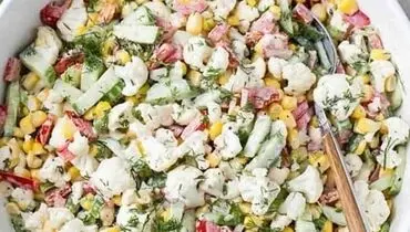 طرز تهیه سالاد گل کلم با پنیر چدار