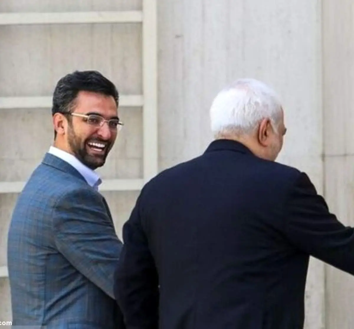 کنایه آذری جهرمی به استقلالی‌ها؛ فامیل عروس و داماد جمع شده‌اند!+ عکس