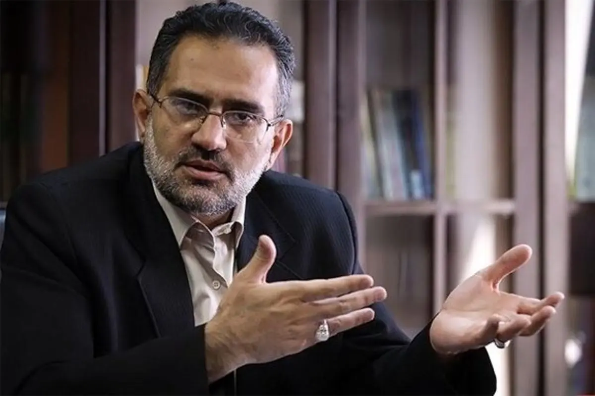 حسینی: افول آمریکا شعار نیست
