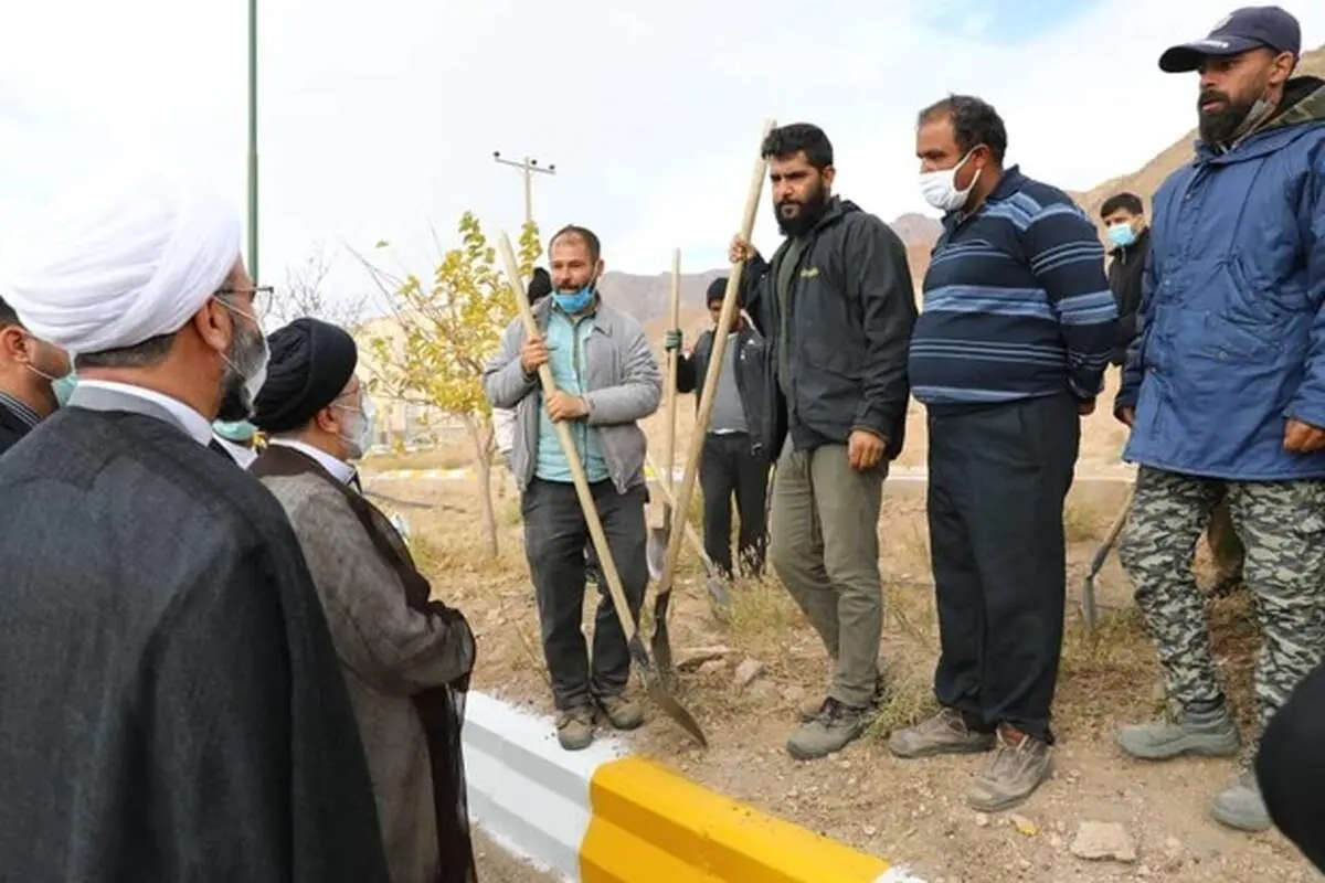 واکنش‌ و پاسخ کارگران به سوال رئیس جمهور درباره میزان درآمدشان + فیلم