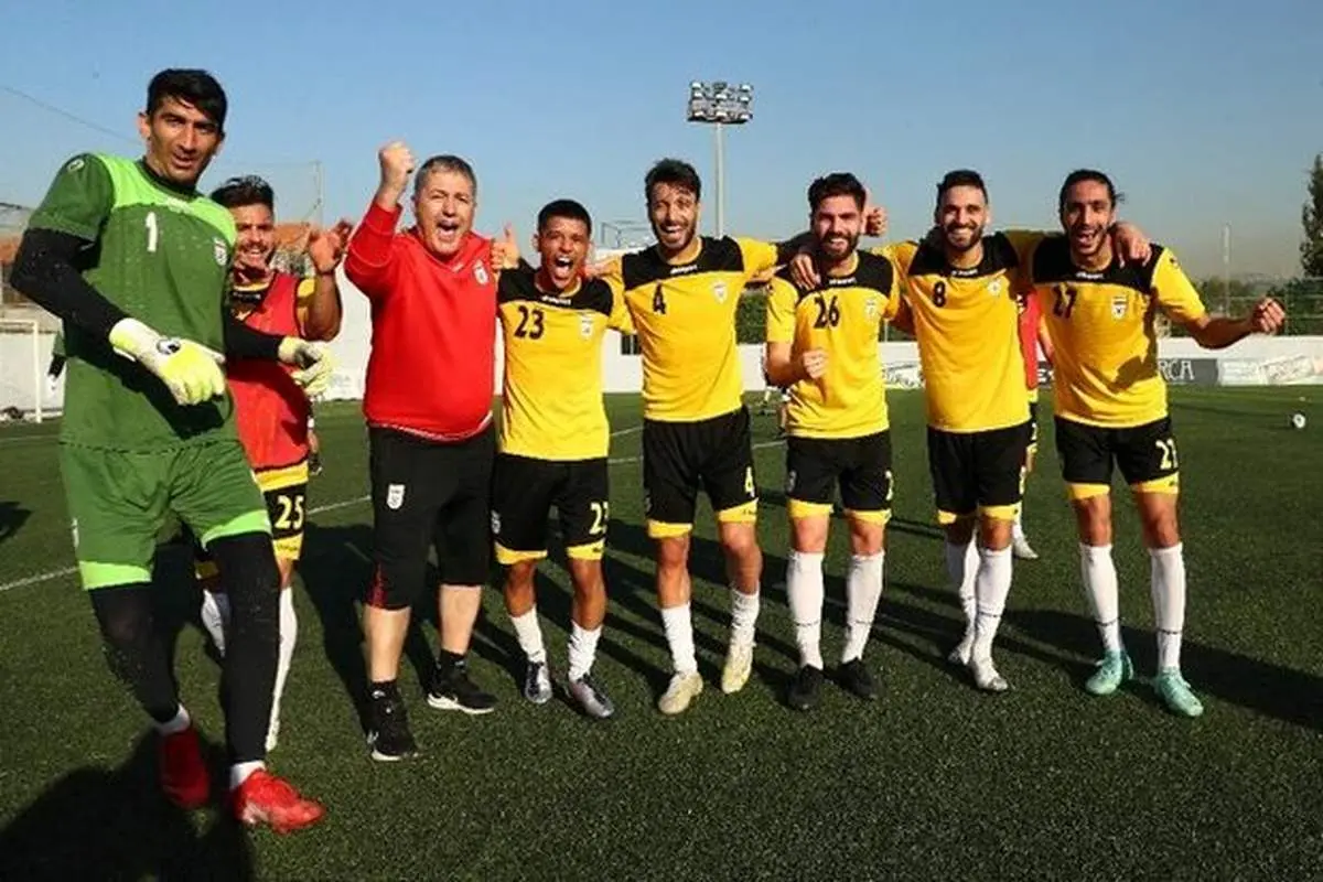 چهره خندان اسکوچیچ و بازیکنان تیم ملی در بیروت