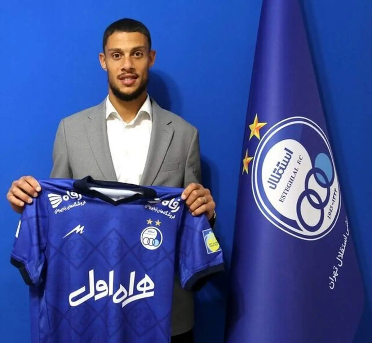 اتفاق عجیب برای بازیکن جدید استقلال + فیلم