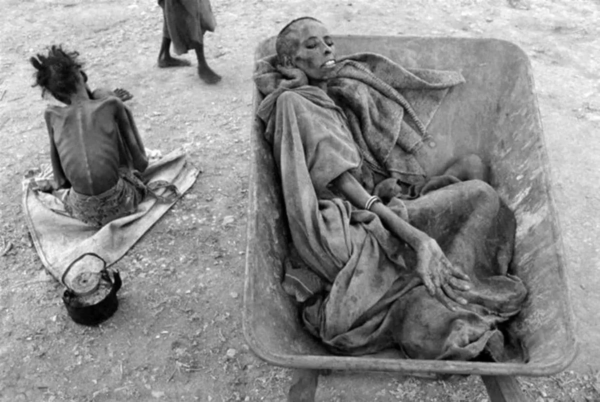 داستان ثبت مشهورترین عکس‌های تاریخ / عکاسی که برای عکسش خودکشی کرد+ تصاویر