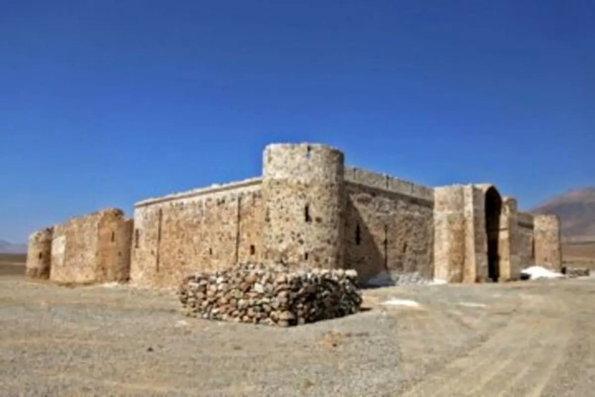 کاروانسرای تاریخی رباط قِلّی