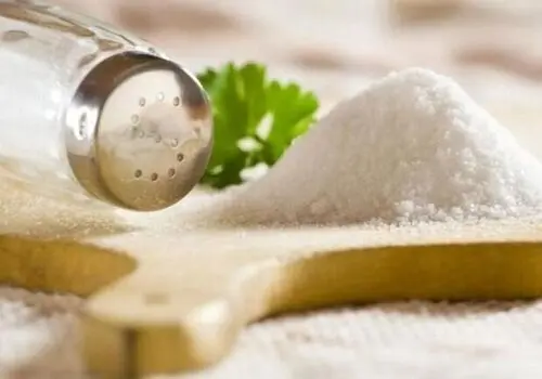2 برنامه جدید وزارت بهداشت برای کاهش مصرف نمک ایرانی‌ها