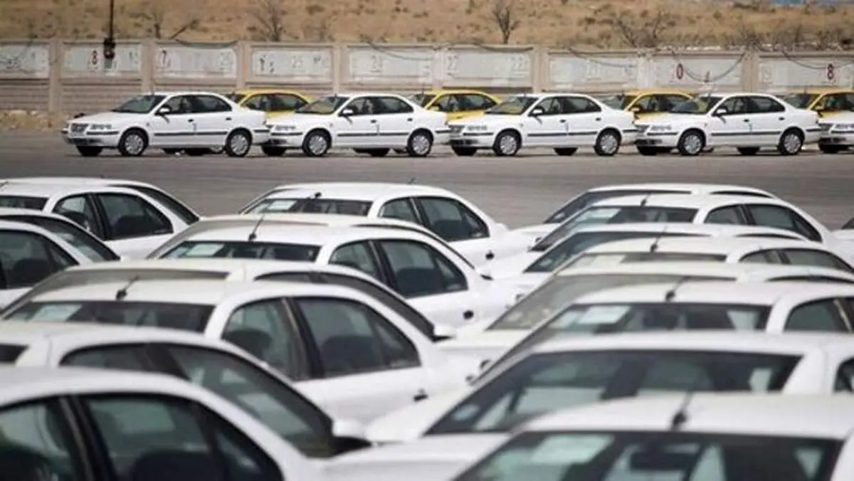 جهش قیمت‌ها در بازار خودرو/ پراید ۱۸۰ میلیونی شد