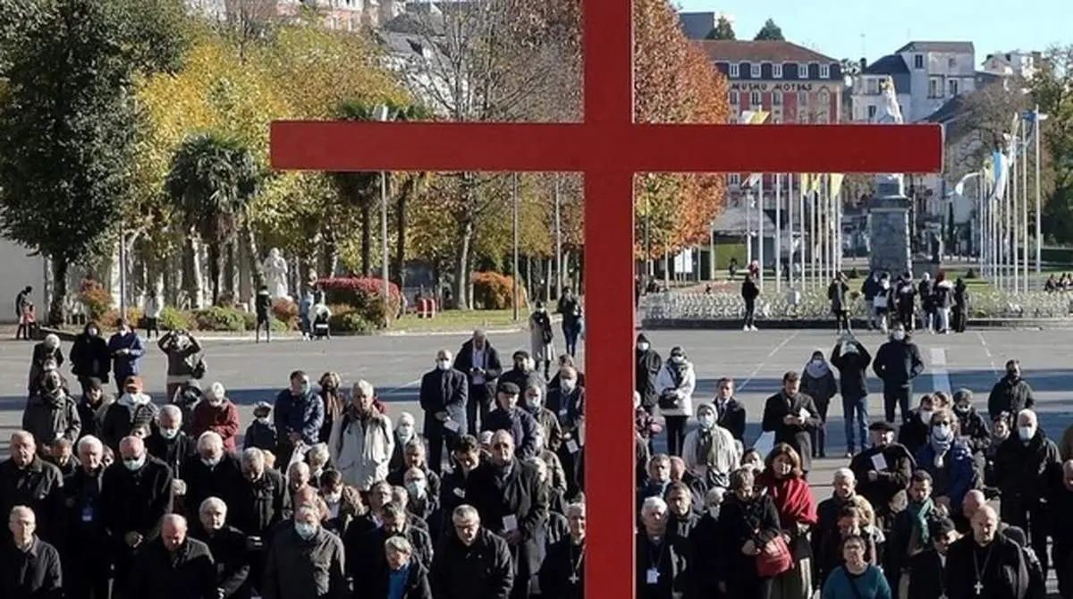 سرانجام آزار جنسی کودکان توسط اسقف‌های فرانسوی+ فیلم