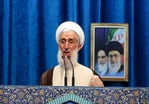 خطبه های نماز جمعه با فرزند در آغوش + تصاویر
