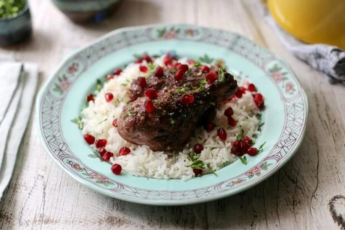 طرز تهیه خورش فسنجان با مرغ | یک ترفند برای اینکه خورش روغن بیندازد
