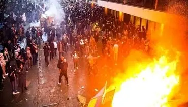 درگیری پلیس هلند و بلژیک با معترضان به محدودیت‌های کرونایی + فیلم