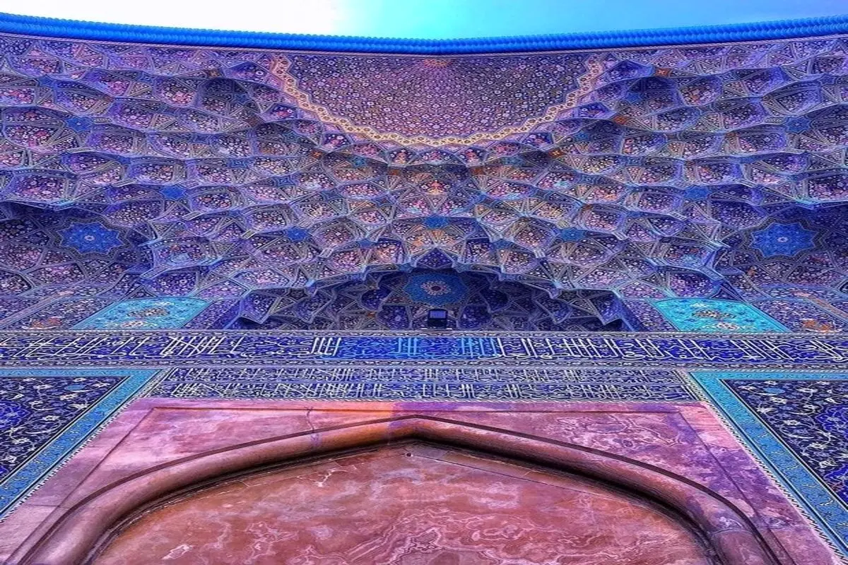 معماری خیره‌کننده اصفهان