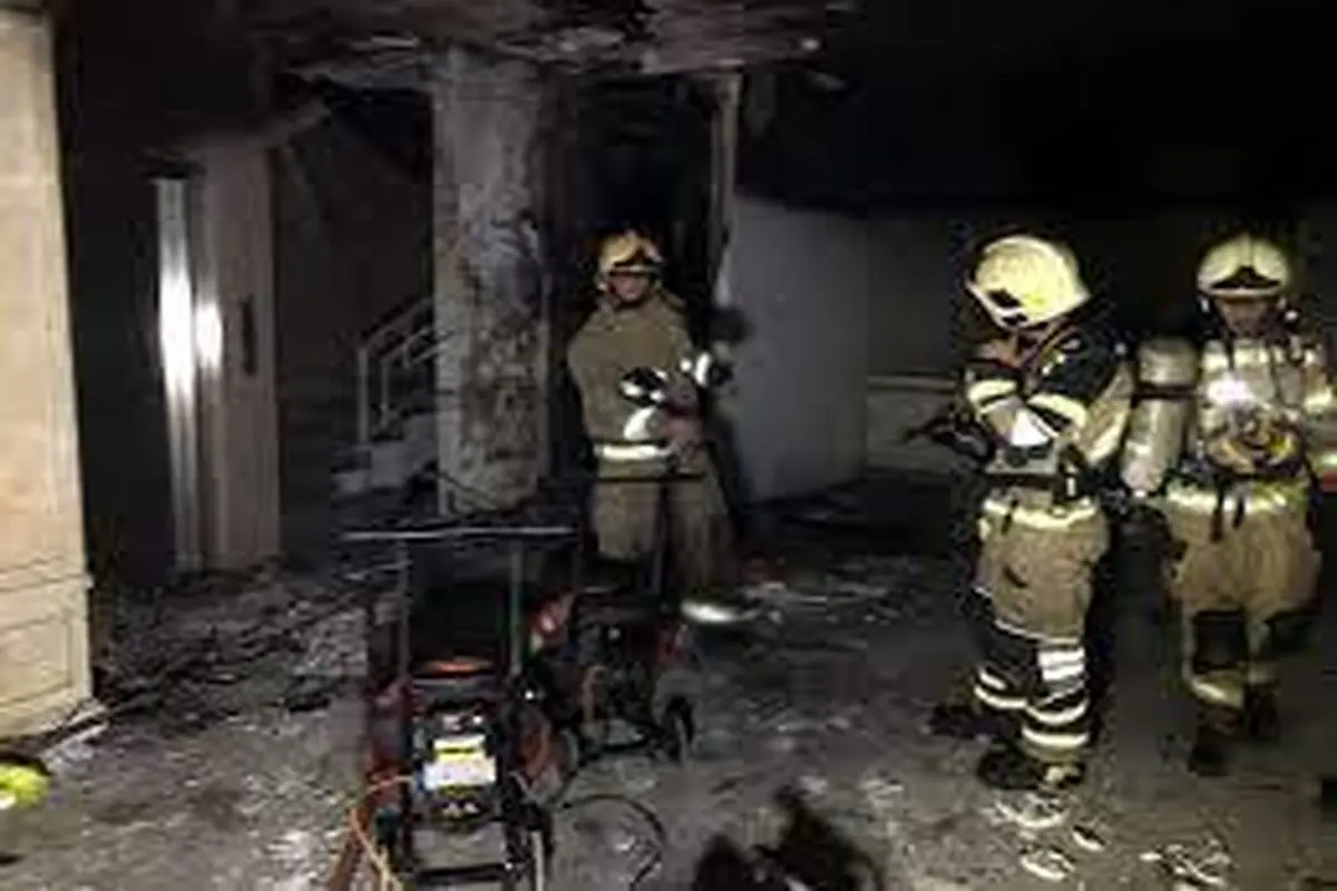 آتش‌سوزی بزرگ در پاساژ قائم تهران + فیلم