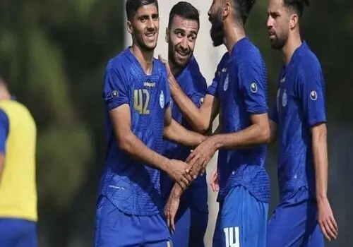 مهمانان ویژه تمرین امروز استقلال+ عکس