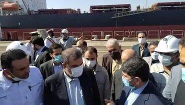 بازدید معاون اقتصادی رئیس جمهور از توانمندی‌های کشتیرانی