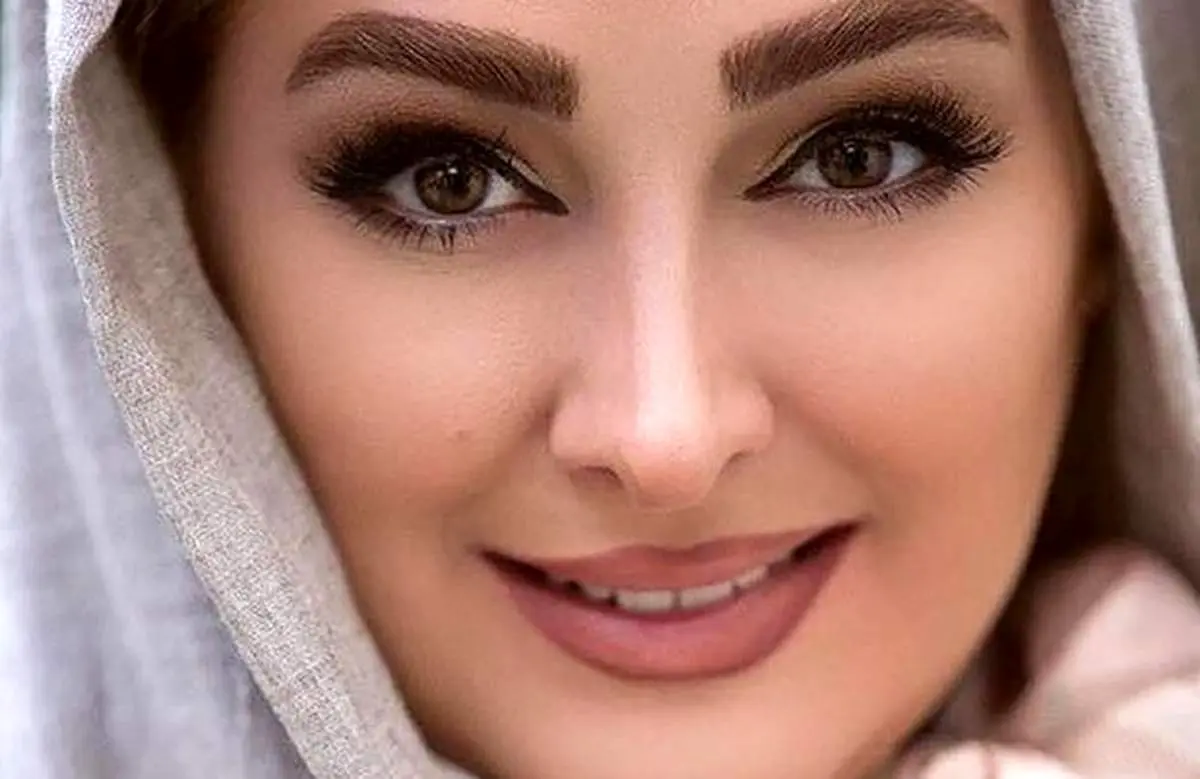مانتوهای خیلی خوشرنگ الهام حمیدی ! / همه حسرت به دل شدند + عکس ها