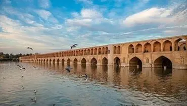 فیلمی از زاویه دیگر آتش زدن چادر‌های کشاورزان در اصفهان +فیلم