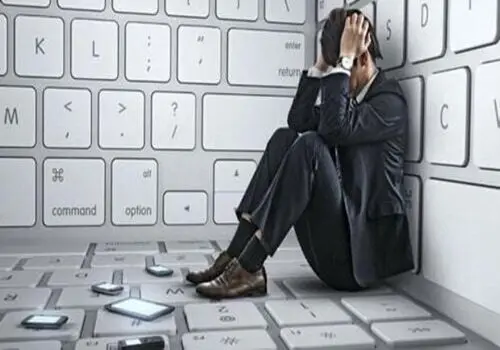 معتادان به اینترنت چه ویژگی‌هایی دارند؟
