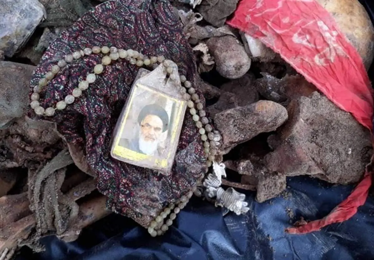 کشف پیکر مطهر ۹ شهید دفاع مقدس در یک روز+فیلم