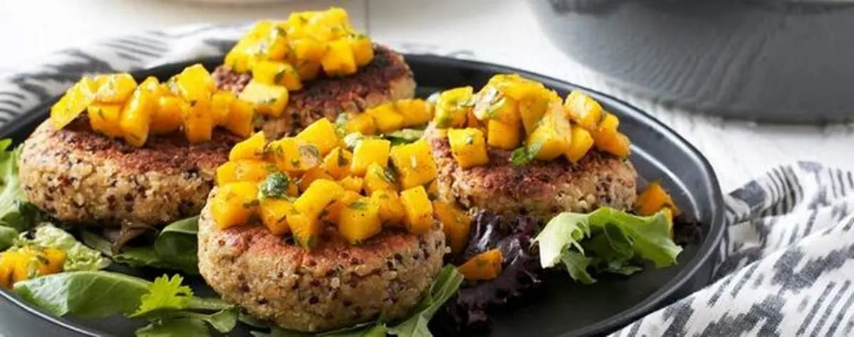 طرز تهیه همبرگر کینوا بدون گوشت