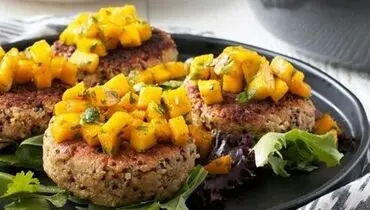 طرز تهیه همبرگر کینوا بدون گوشت
