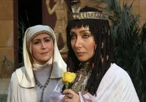 تصویری از زلیخا در موزه مصر سوژه شد+عکس