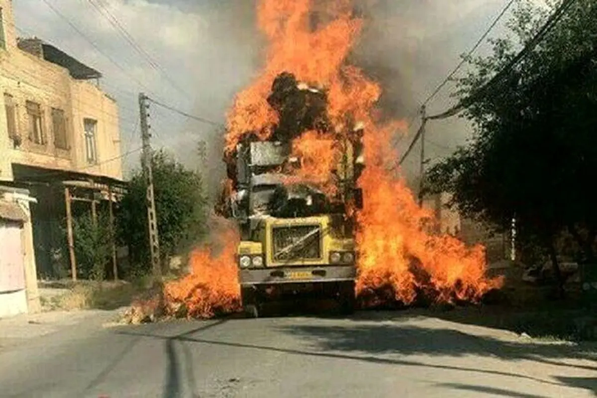 آتش سوزی گسترده شهرک صنعتی خرمدشت +فیلم