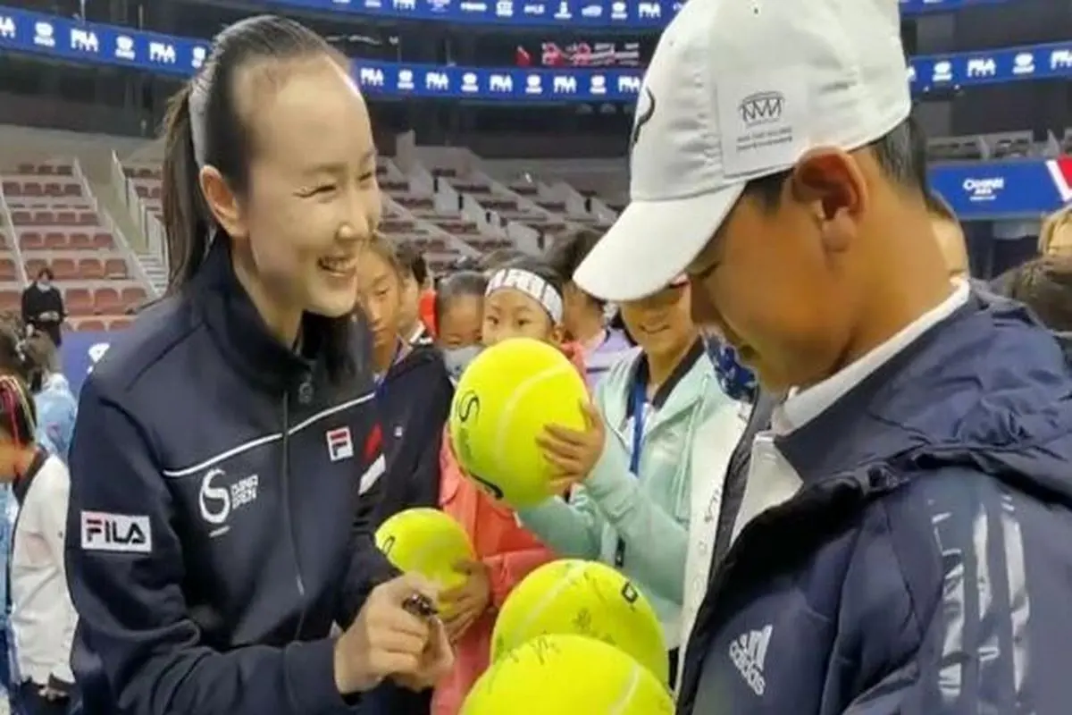 عقب‌نشینی آرام پکن؛ غیبت مرموز ستاره تنیس چین پایان یافت
